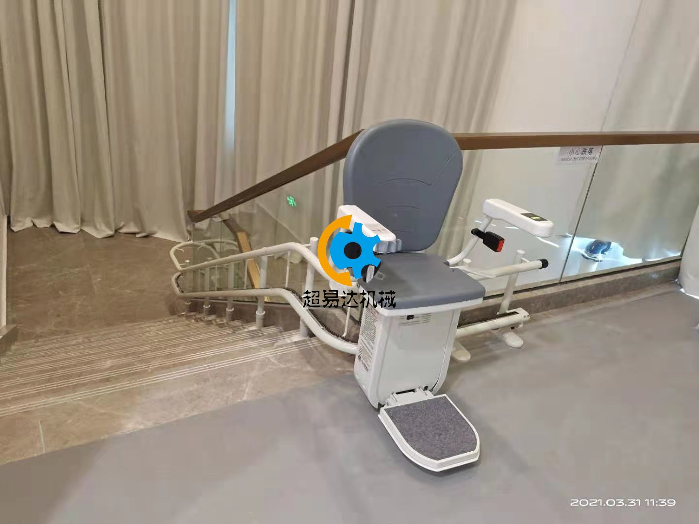 座椅電梯